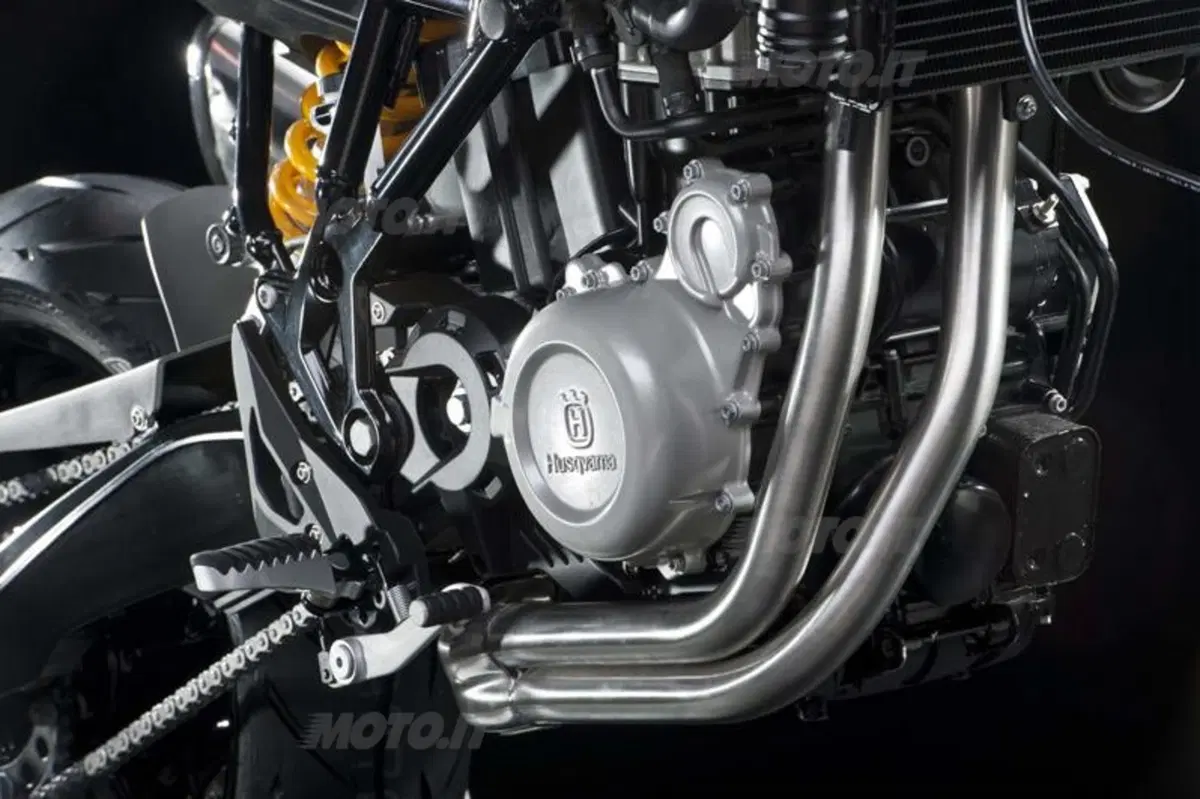 Husqvarna Nuda 900 e Nuda 900 R  (63)