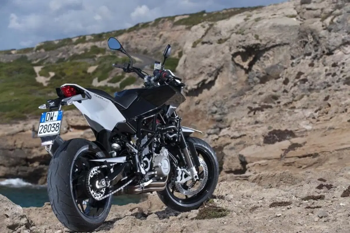 Husqvarna Nuda 900 e Nuda 900 R  (66)