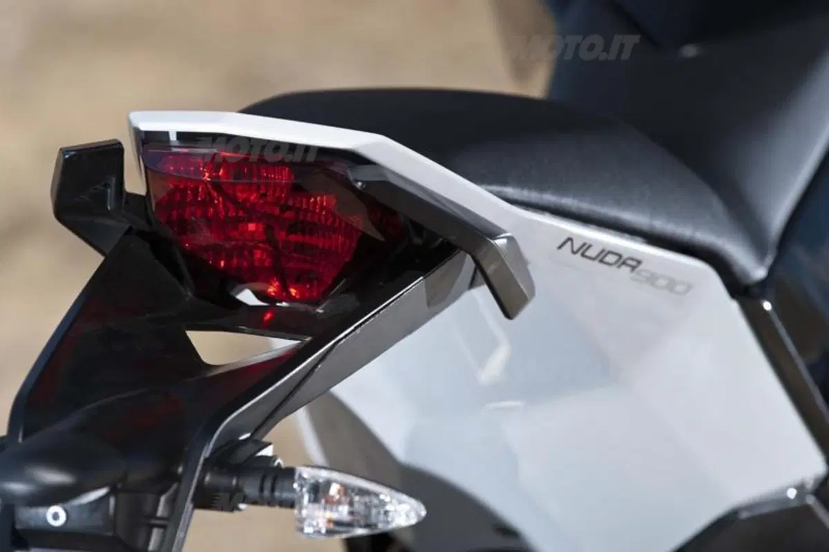 Husqvarna Nuda 900 e Nuda 900 R  (67)