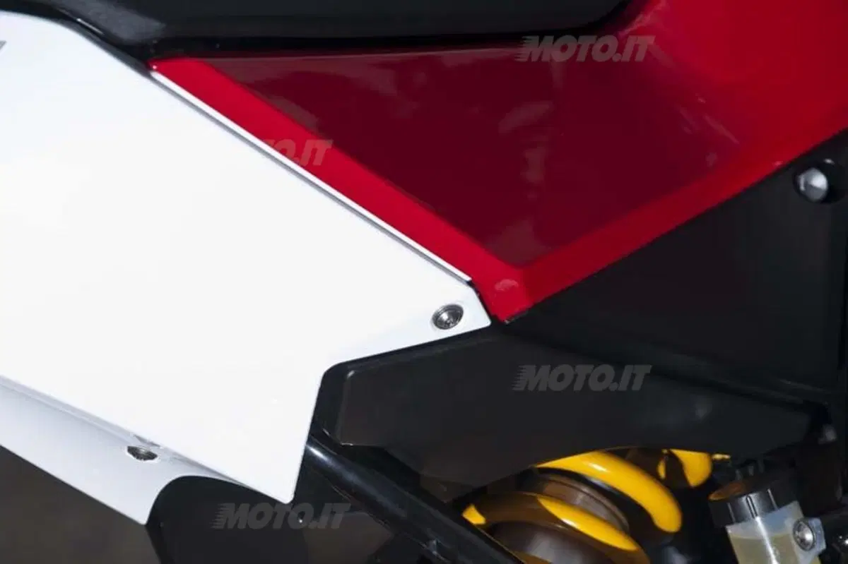 Husqvarna Nuda 900 e Nuda 900 R  (71)