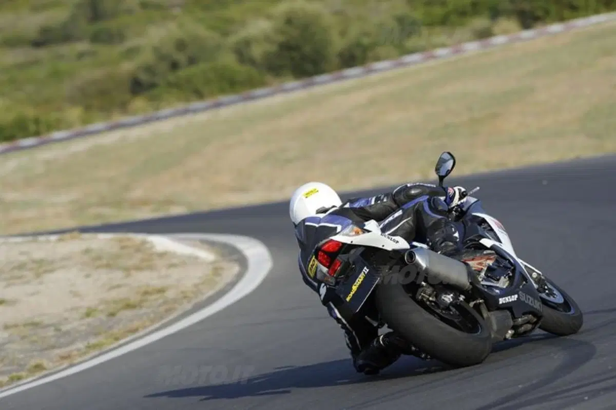 Test Dunlop RoadSmart II. Pneumatico Globale (3)