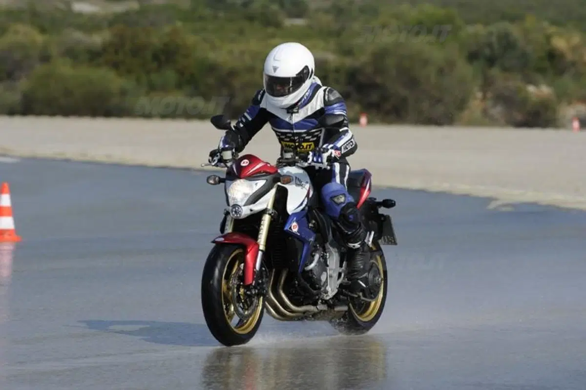 Test Dunlop RoadSmart II. Pneumatico Globale (5)