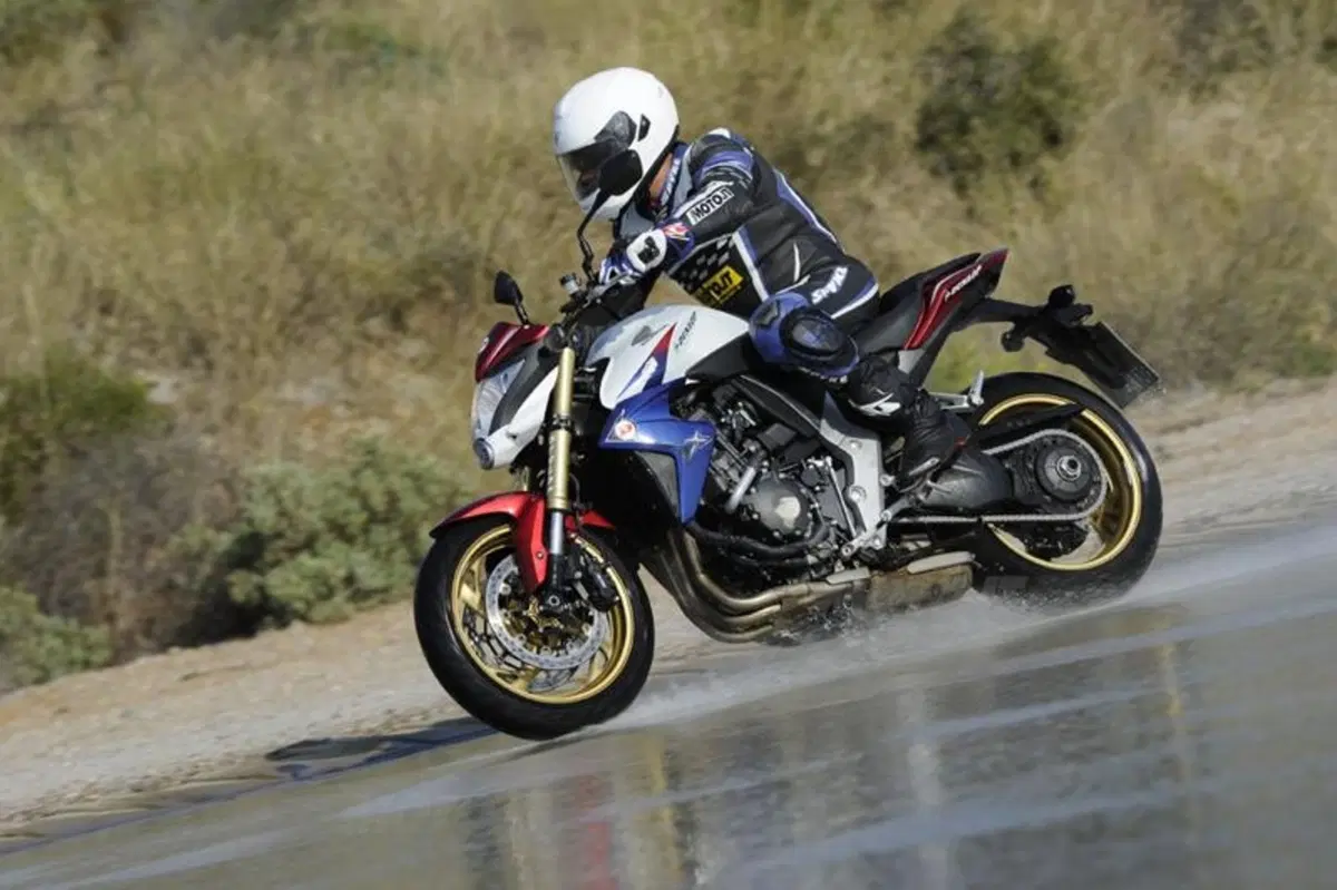 Test Dunlop RoadSmart II. Pneumatico Globale (8)