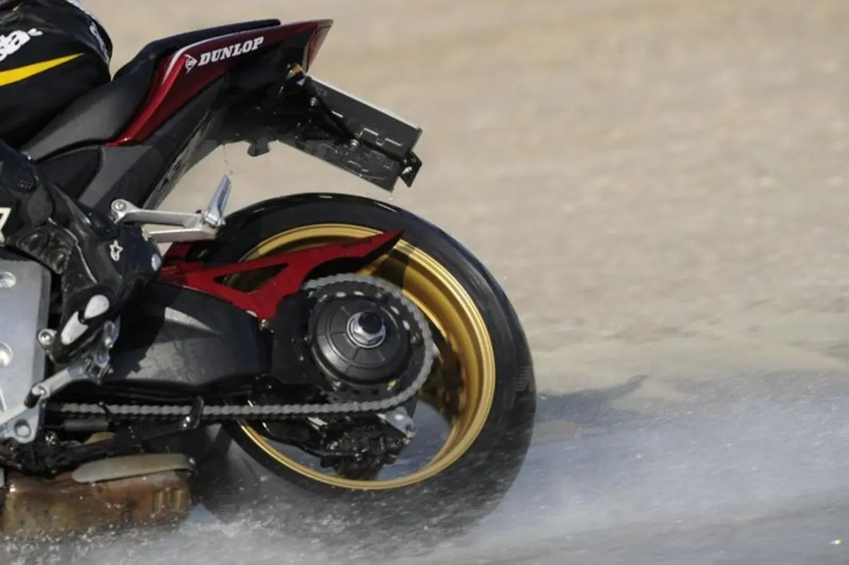 Test Dunlop RoadSmart II. Pneumatico Globale (10)
