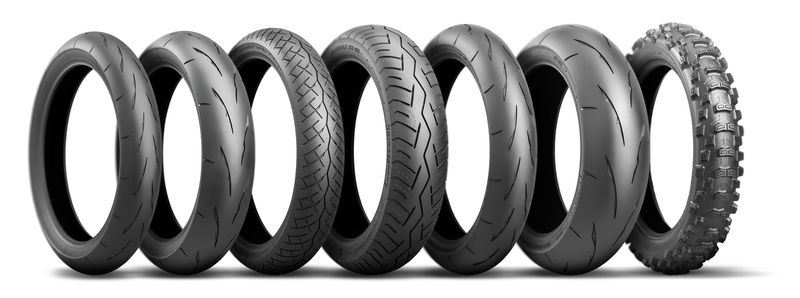 Bridgestone: nuovi CR11, BT46, RS11, E50 Extreme