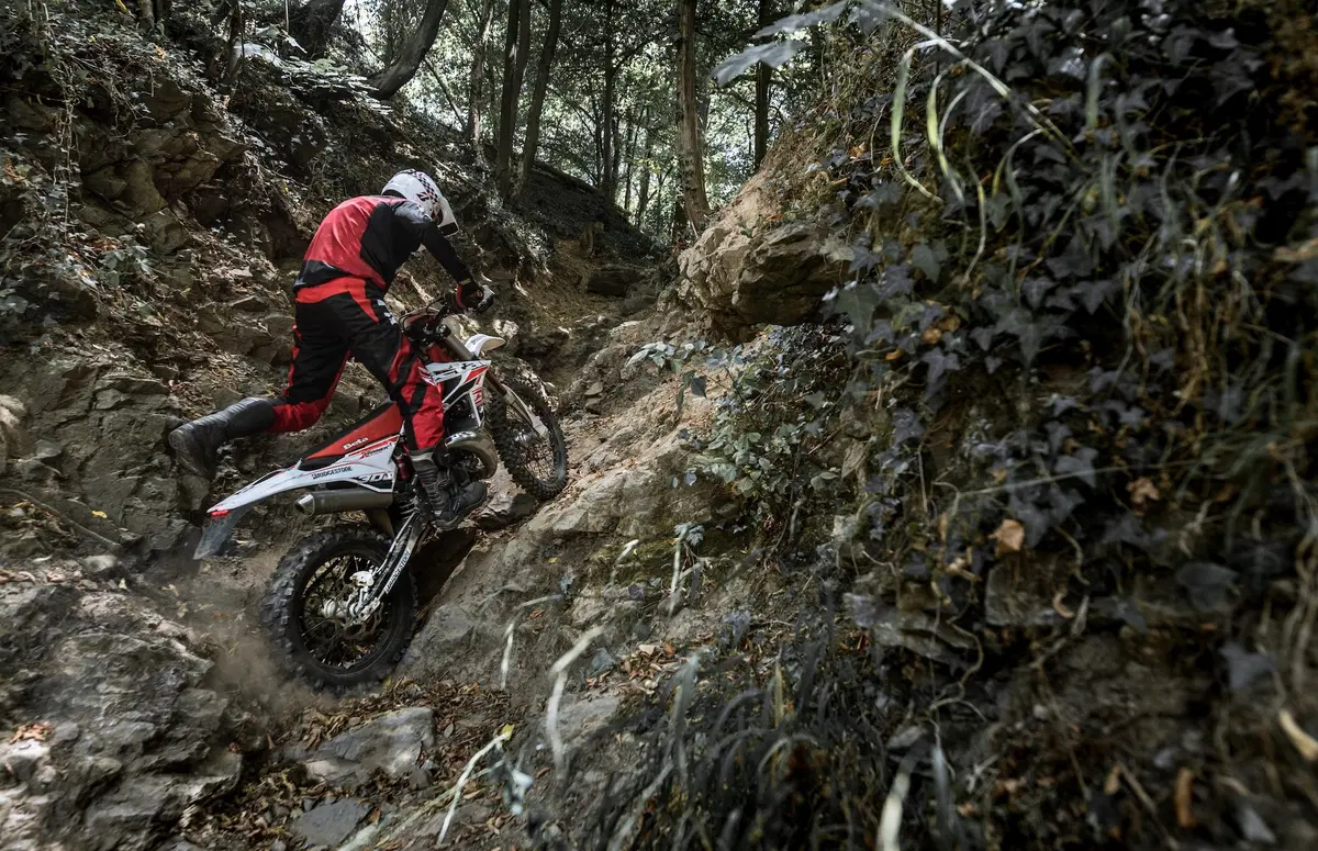 Bridgestone: nuovi CR11, BT46, RS11, E50 Extreme