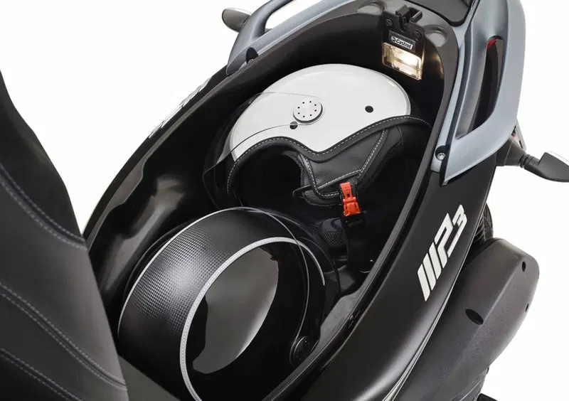 Piaggio MP3 Mp3 500 Hpe Business ABS ASR (2019 - 20) (8)