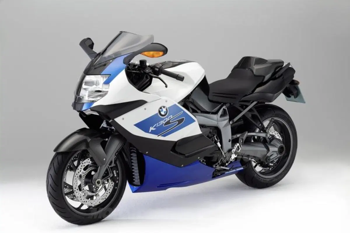Edizioni speciali BMW K 1300 S e K 1300 R (3)