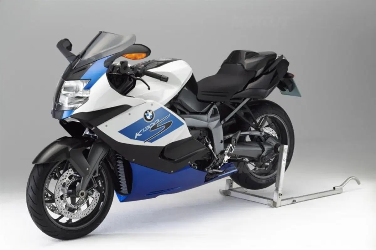 Edizioni speciali BMW K 1300 S e K 1300 R (5)