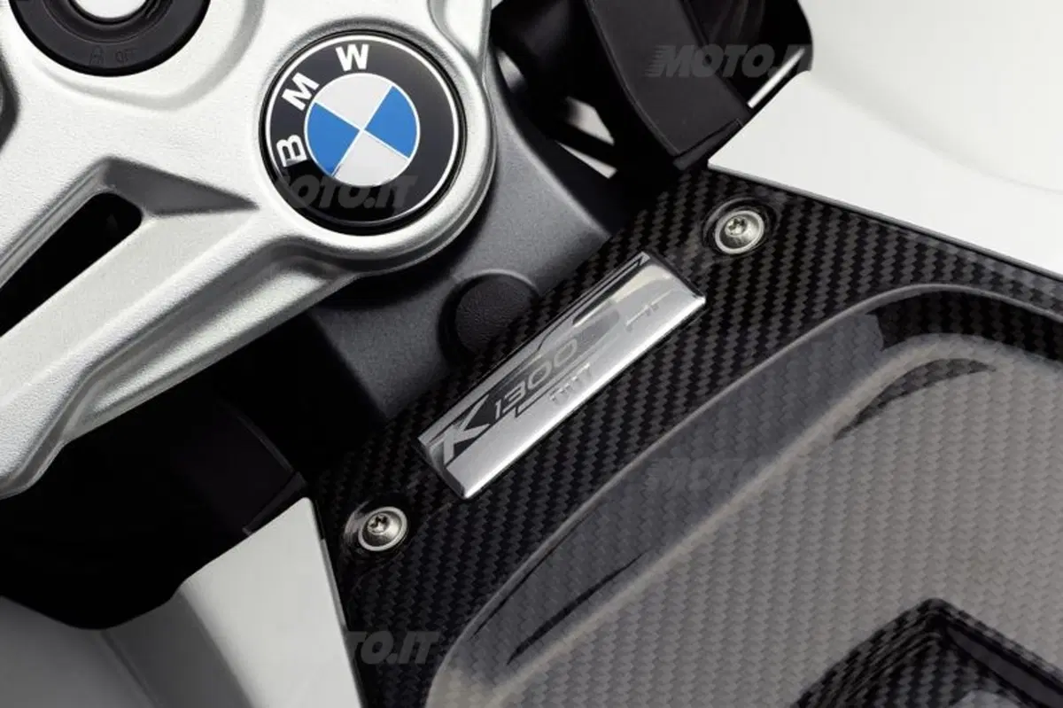 Edizioni speciali BMW K 1300 S e K 1300 R (6)