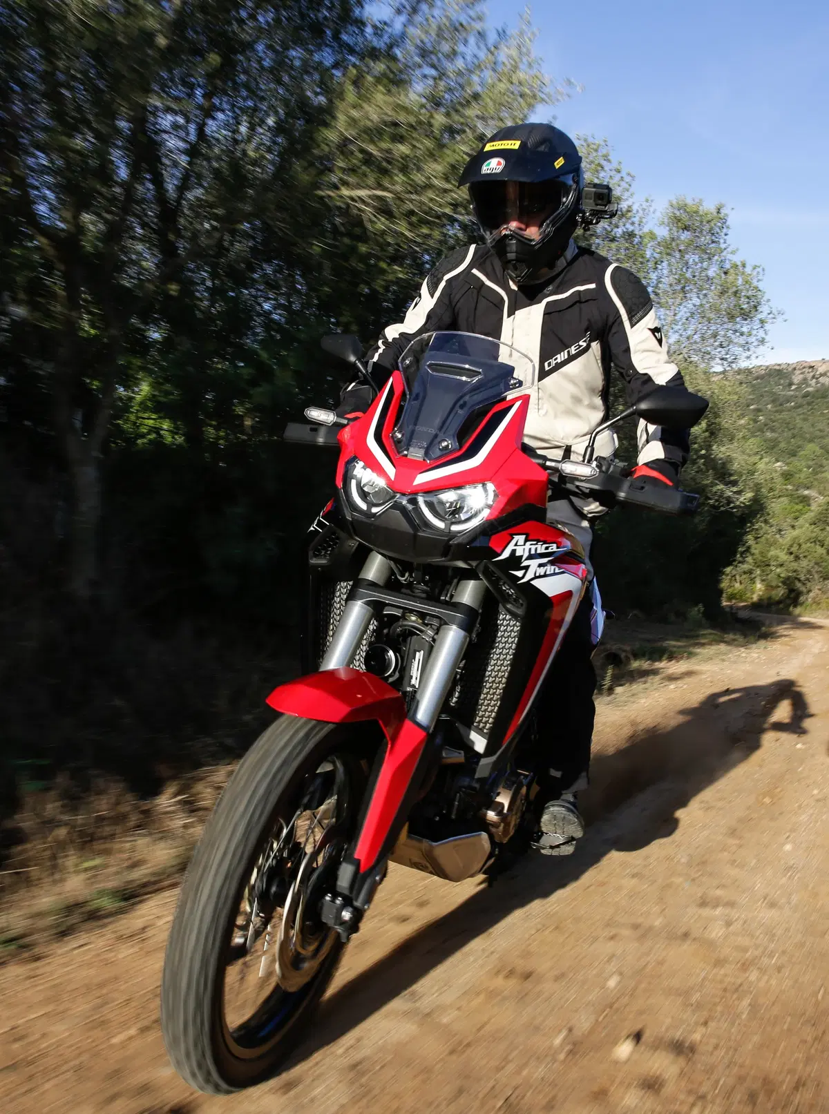 Nuova Honda Africa Twin CRF1100L: TEST su strada e offroad (4)