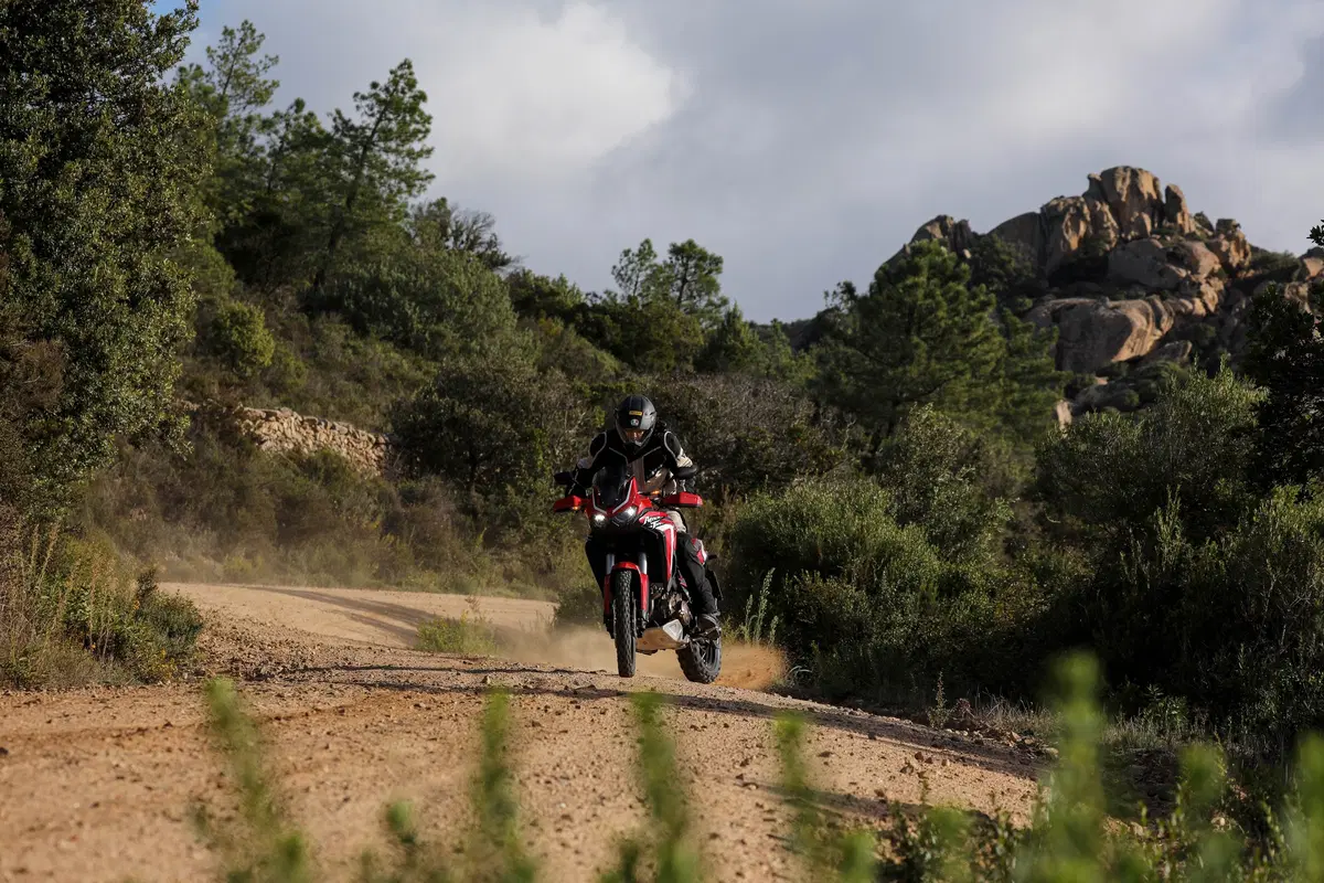 Nuova Honda Africa Twin CRF1100L: TEST su strada e offroad (7)