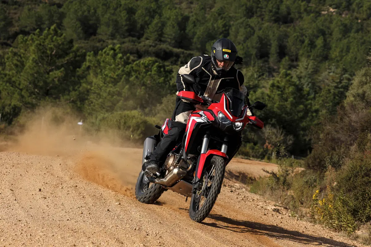 Nuova Honda Africa Twin CRF1100L: TEST su strada e offroad (4)