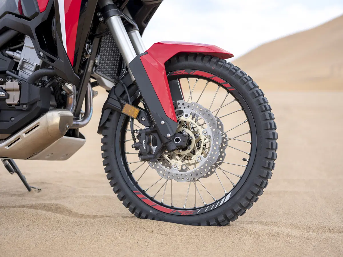 Nuova Honda Africa Twin CRF1100L: TEST su strada e offroad (5)