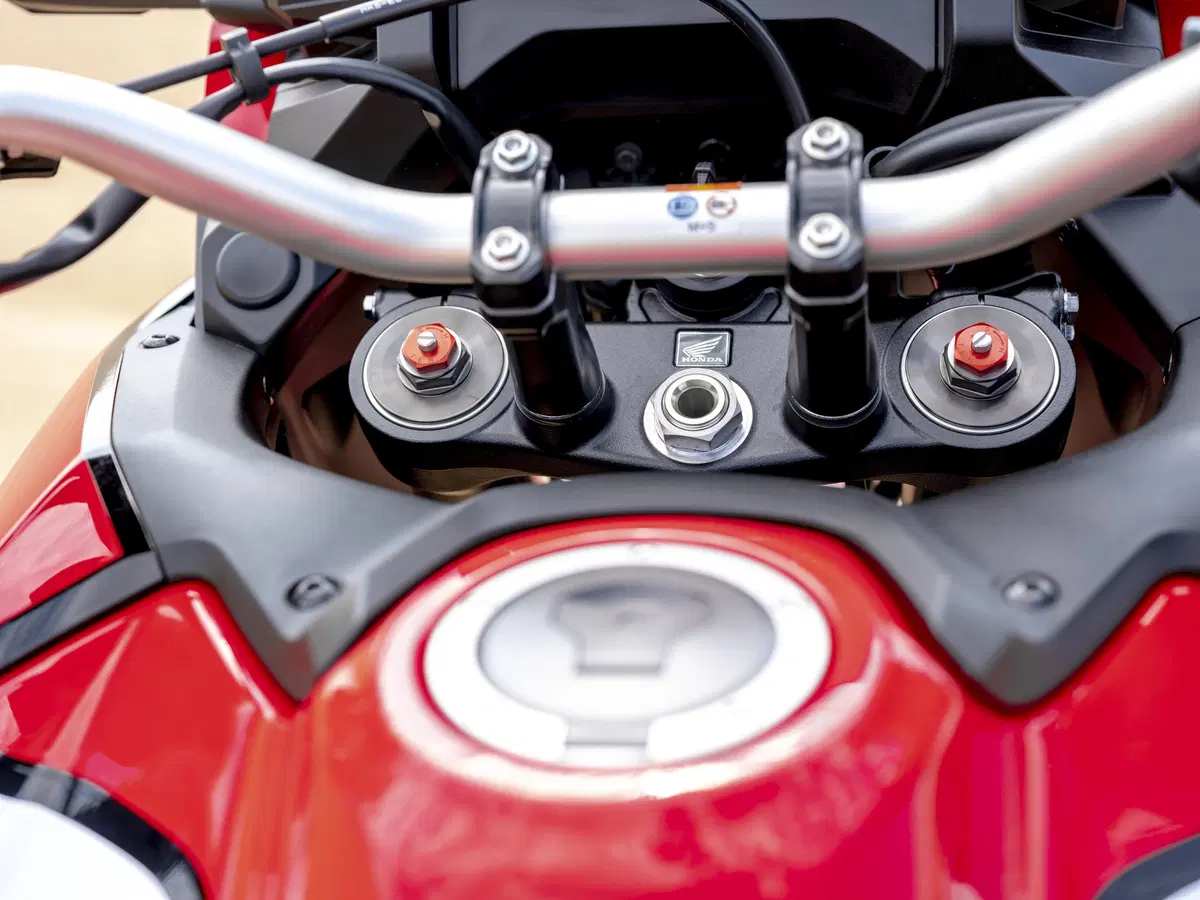 Nuova Honda Africa Twin CRF1100L: TEST su strada e offroad