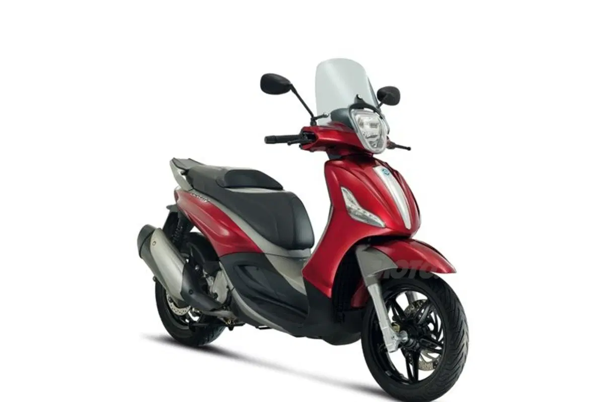 Piaggio Beverly SportTouring 350  (31)