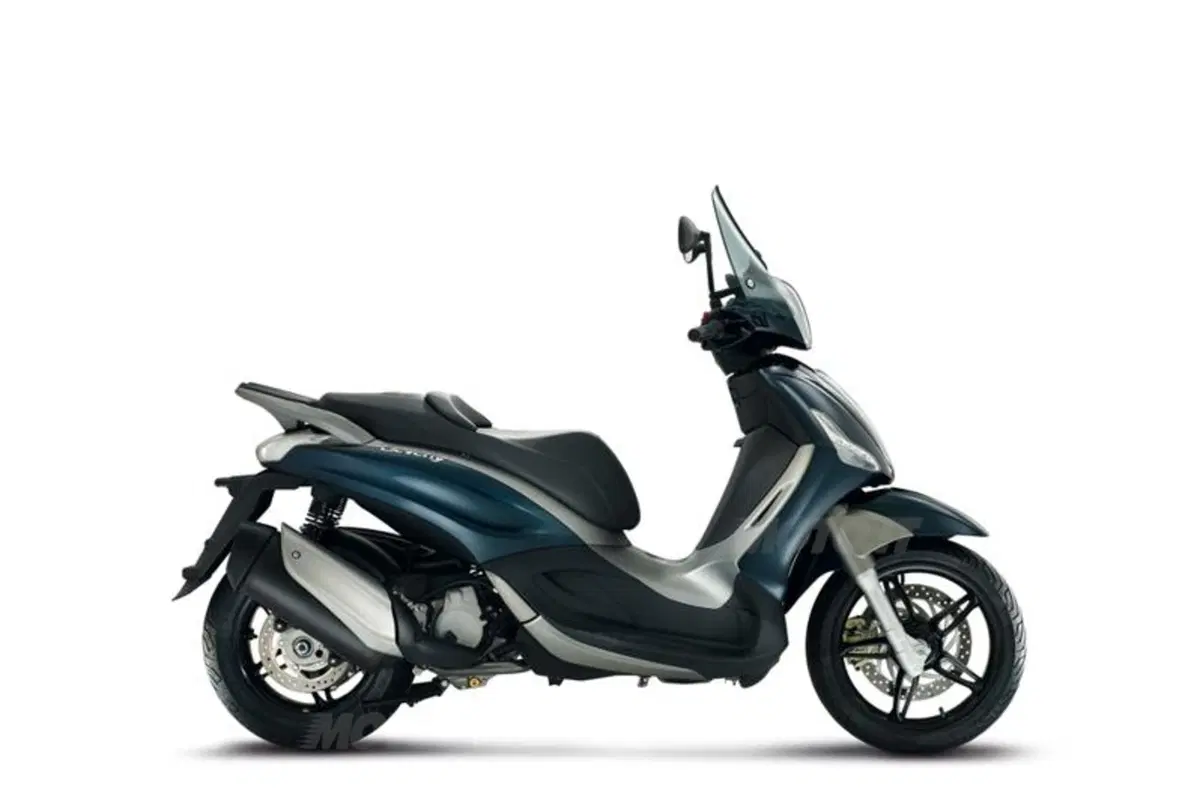 Piaggio Beverly SportTouring 350  (36)