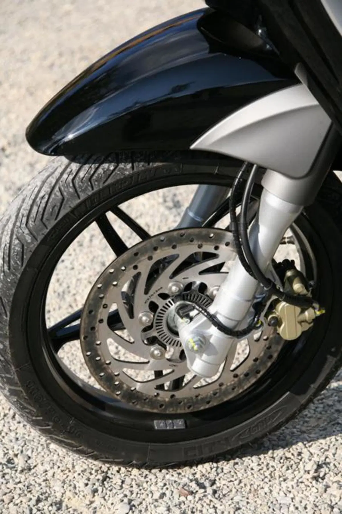 Piaggio Beverly SportTouring 350  (41)