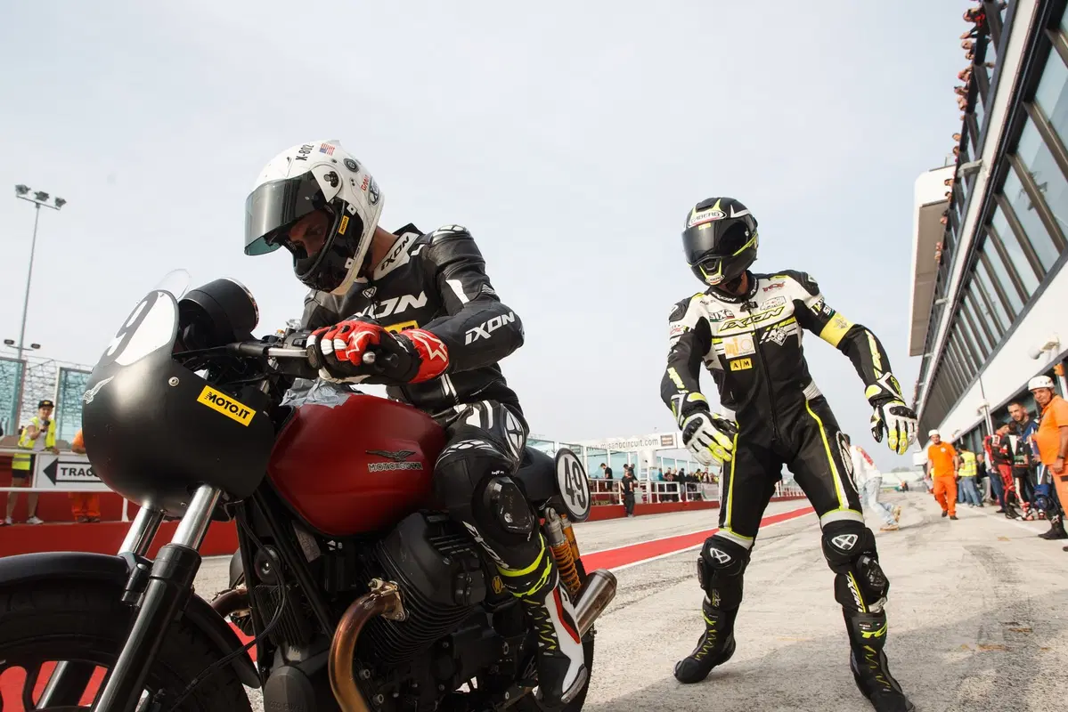 Moto Guzzi Fast Endurance Misano: ecco com’è andata la gara (12)
