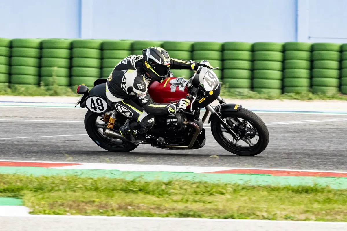 Moto Guzzi Fast Endurance Misano: ecco com’è andata la gara (19)