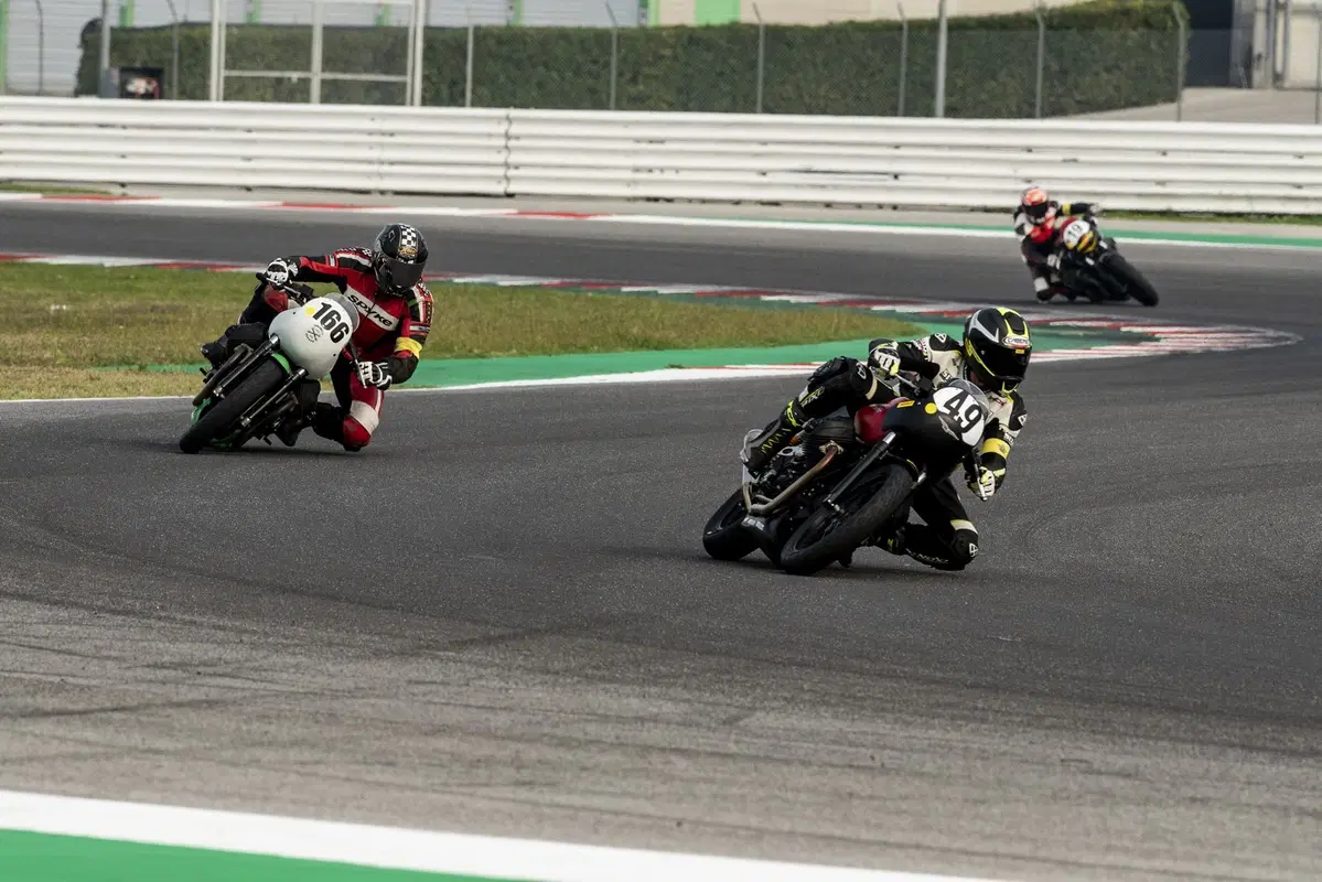 Moto Guzzi Fast Endurance Misano: ecco com’è andata la gara (17)