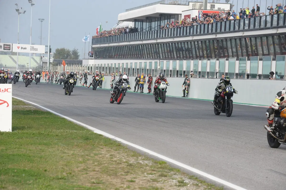 Moto Guzzi Fast Endurance Misano: ecco com’è andata la gara (18)