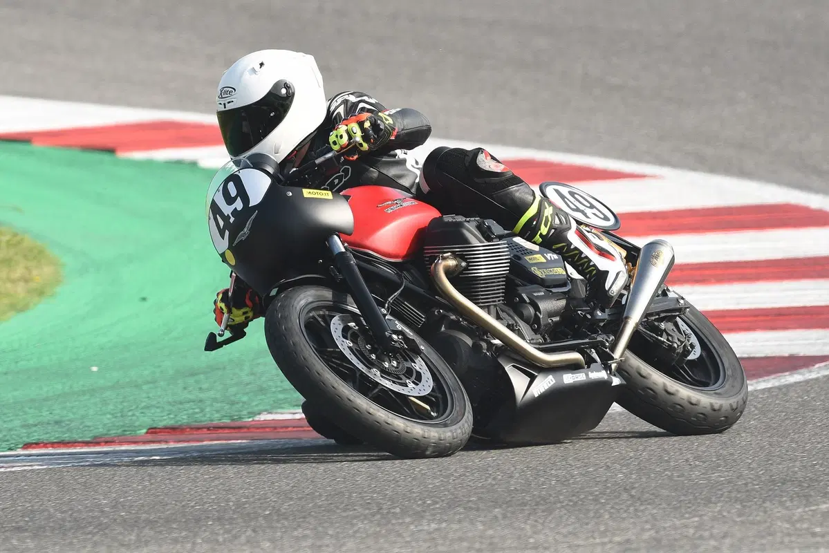 Moto Guzzi Fast Endurance Misano: ecco com’è andata la gara (13)