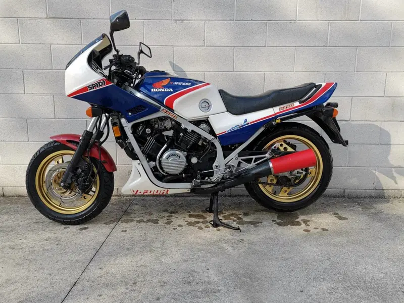 Honda VF750F