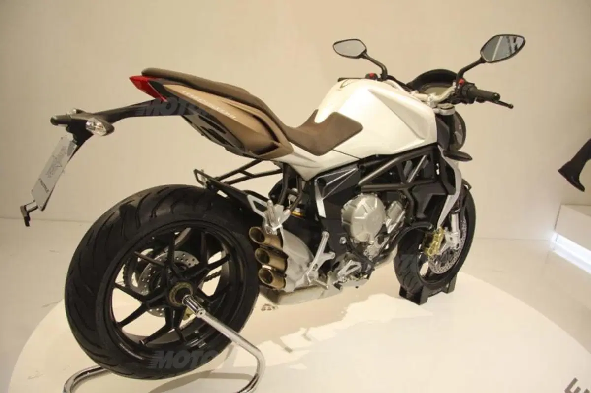 MV Agusta Brutale 675 (5)