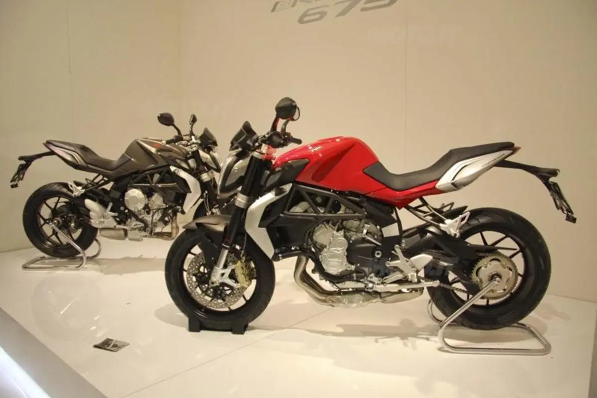 MV Agusta Brutale 675 (10)