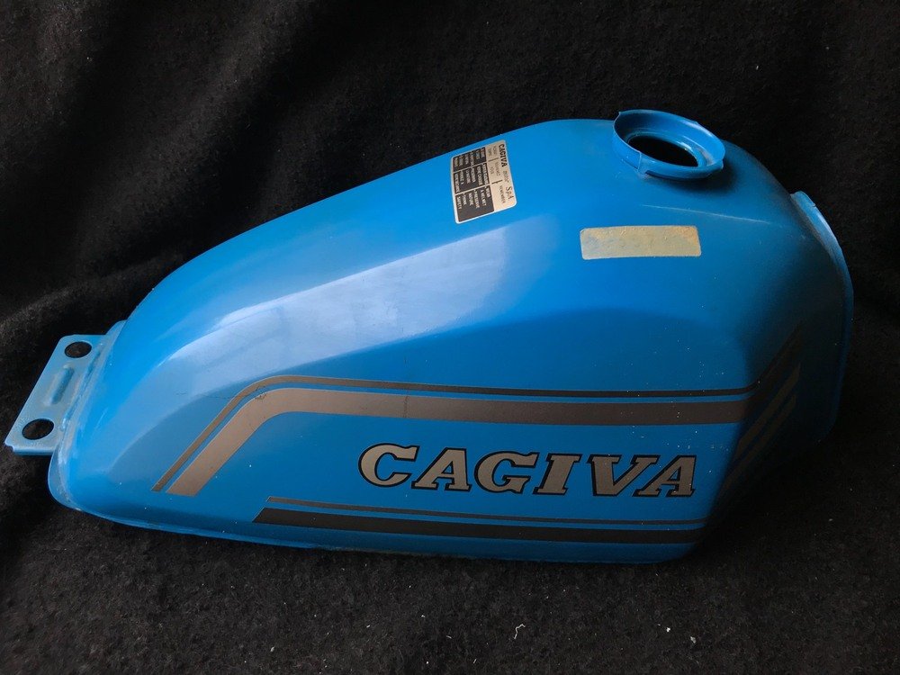 Serbatoio Cagiva sxt 125 MV Agusta (3)