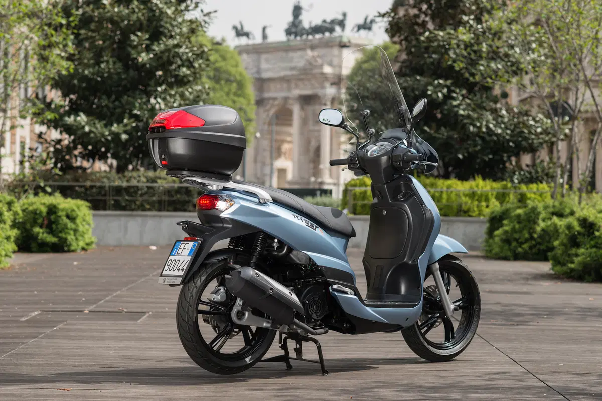 Peugeot Tweet Double Black e Paris (4)