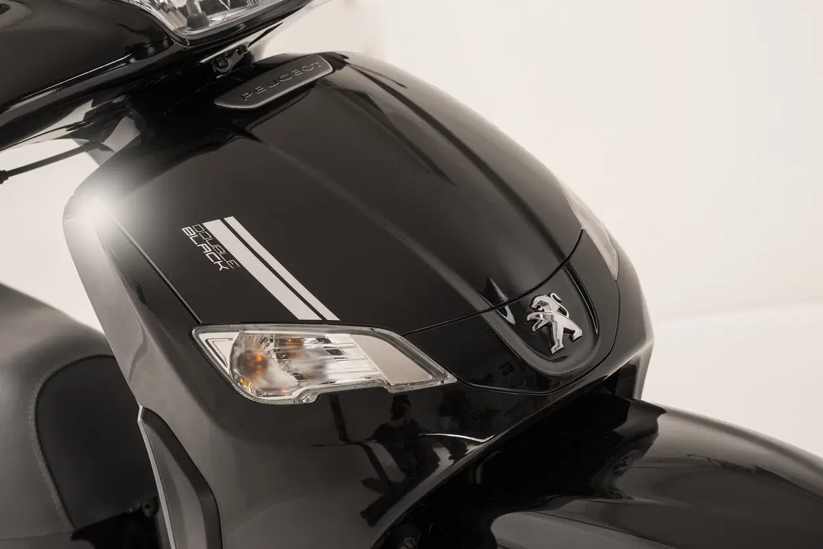 Peugeot Tweet Double Black e Paris (7)