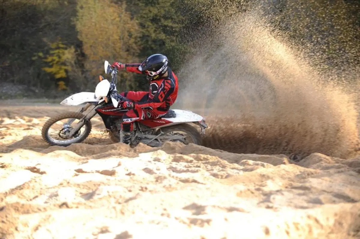 Husqvarna TE 449 ABS  (5)