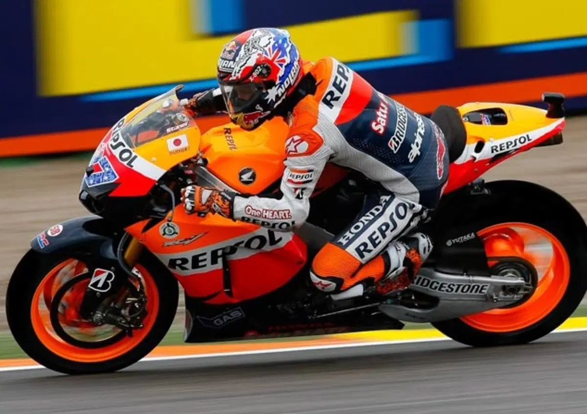 Stoner vince il GP di Valencia