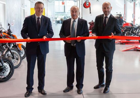 Brembo: inaugurato a Stezzano il nuovo edificio del Centro Ricerca e Sviluppo