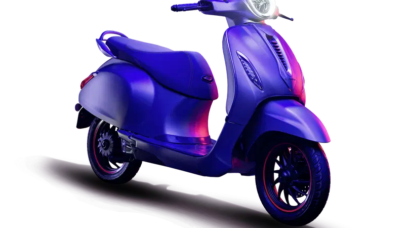 Bajaj presenta il&nbsp;Chetak, scooter elettrico dal look Vespa