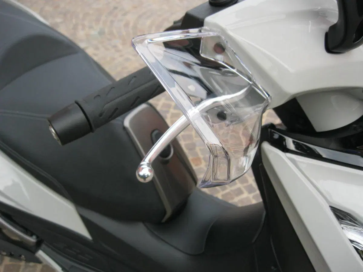 Kymco Agility 300i (2021 - 25) (6)