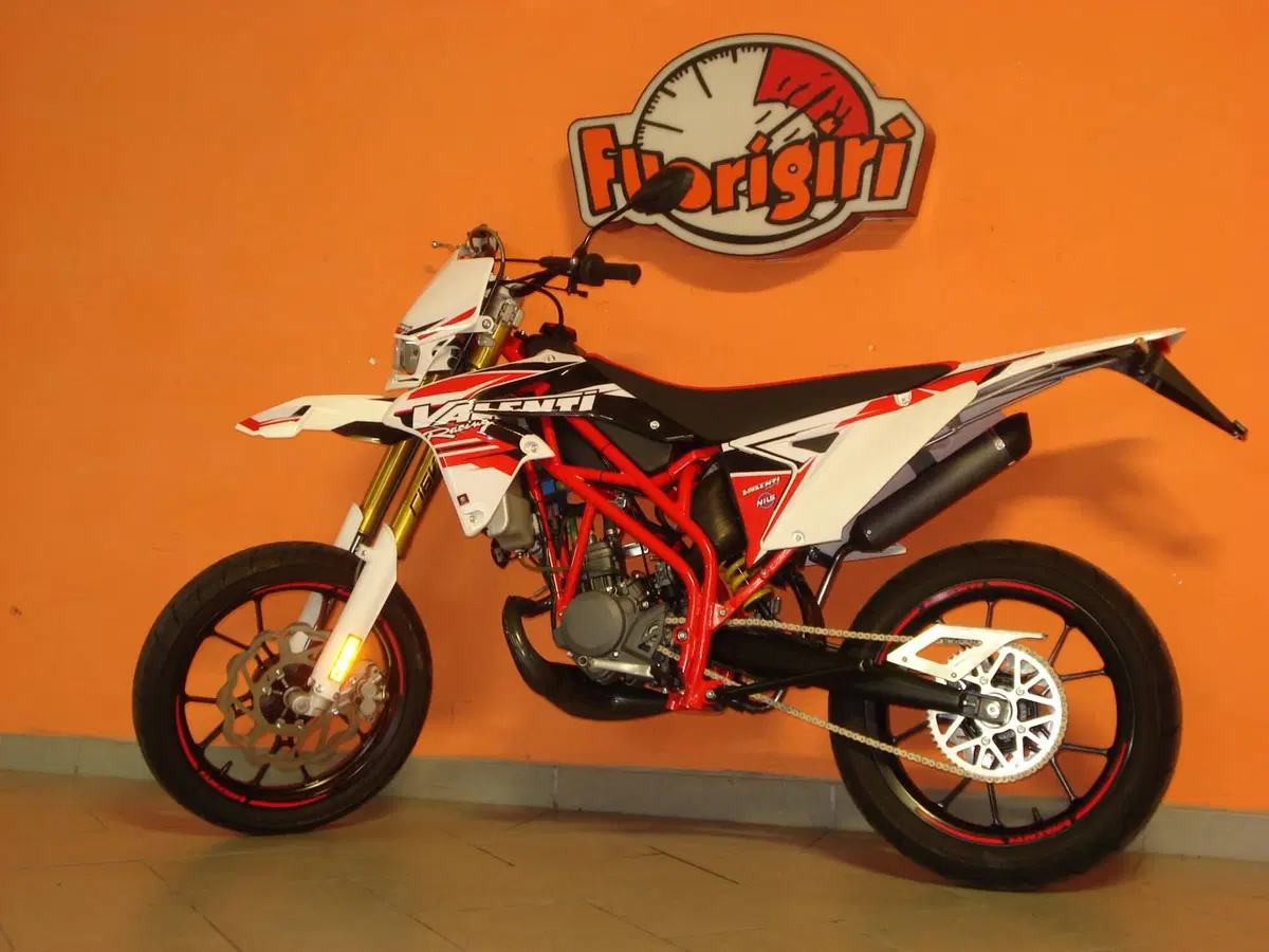 Valenti Racing N01 50 (2023 - 26) (3)
