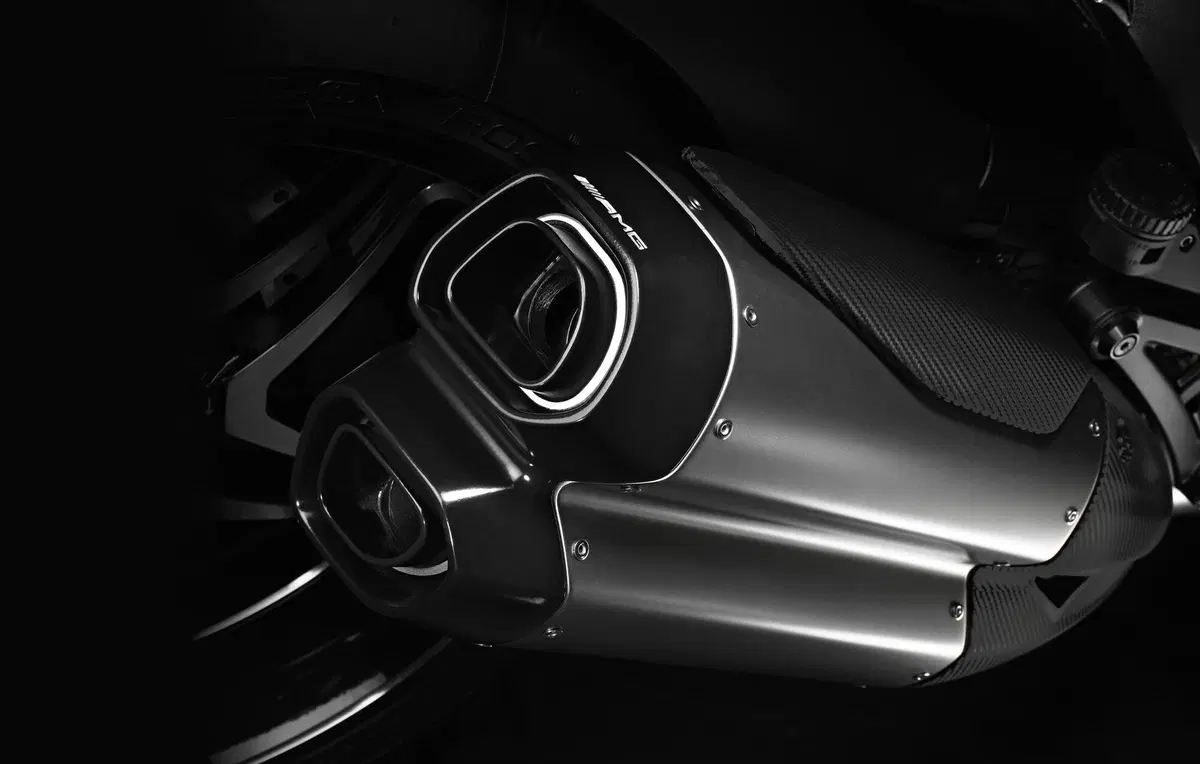 Ducati Diavel Cromo e Diavel AMG Special Edition (7)