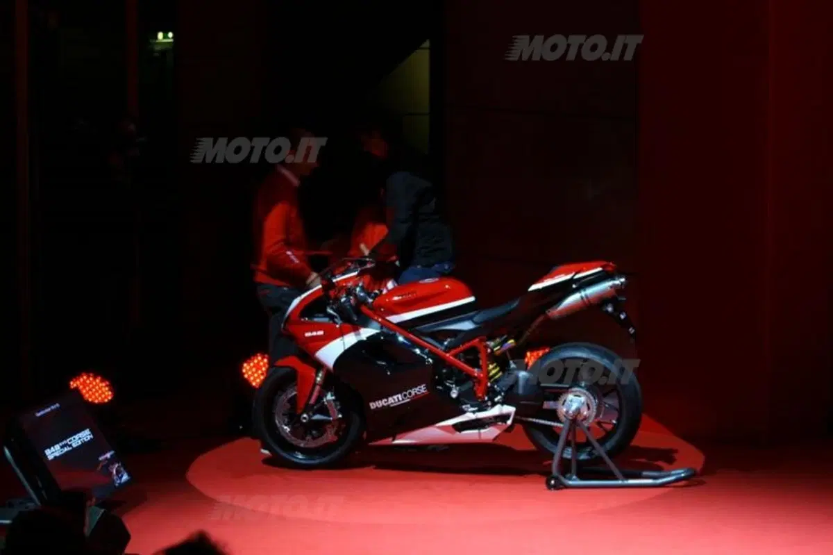 Ducati 1199 Panigale (2)