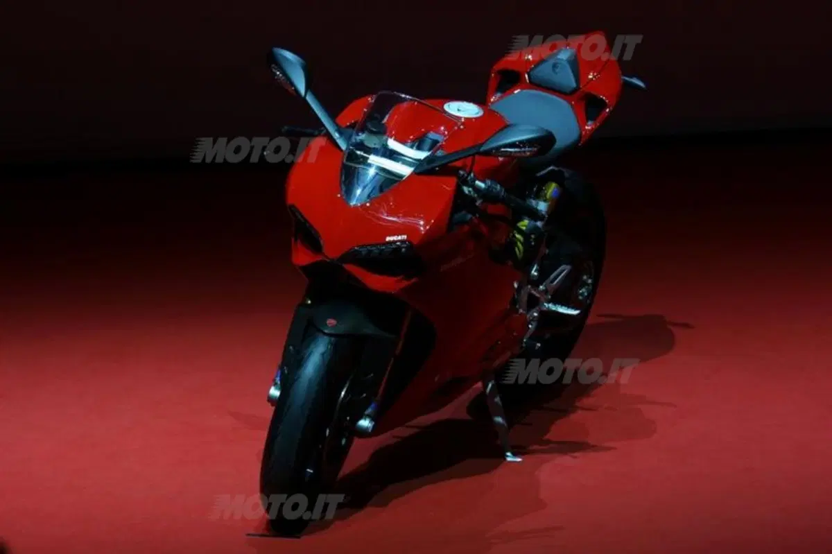 Ducati 1199 Panigale (10)