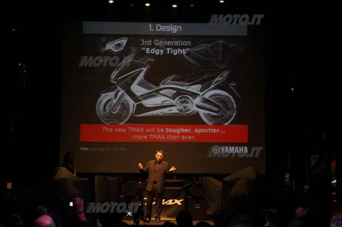 Yamaha svela il TMAX 2012 (2)