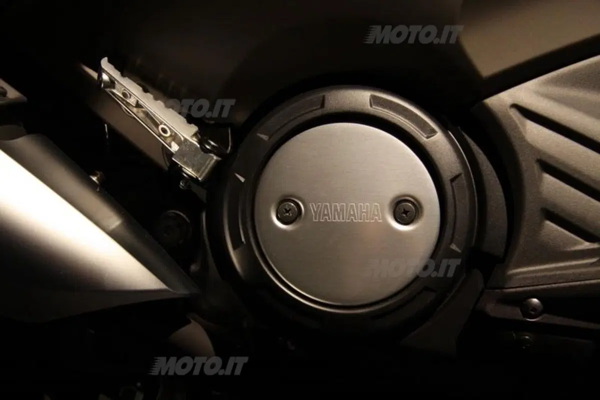 Yamaha svela il TMAX 2012 (17)