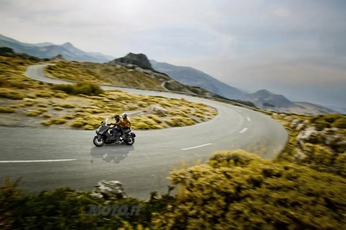 Yamaha svela il TMAX 2012 (27)