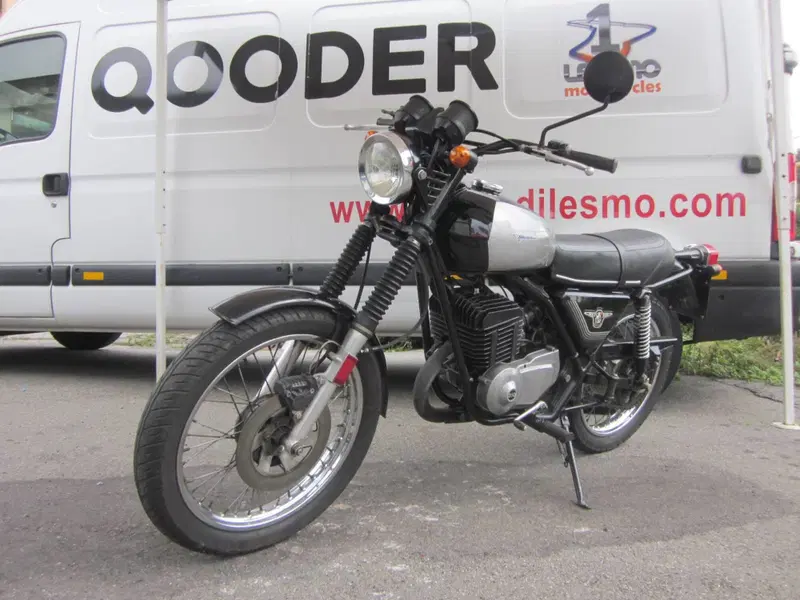 Aermacchi Harley-Davidson 2T (2)
