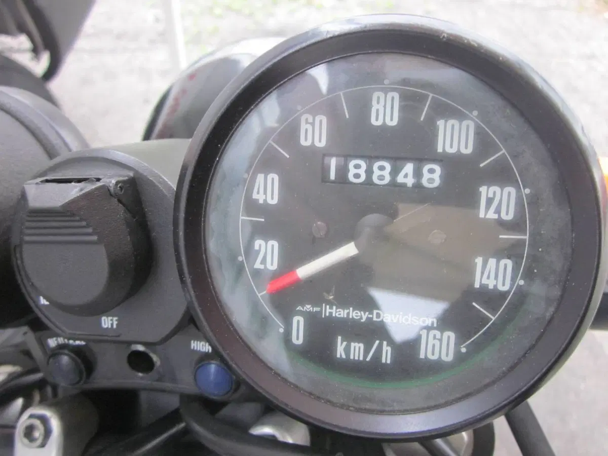 Aermacchi Harley-Davidson 2T (7)
