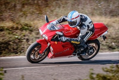 Ducati 916 TEST Youngtimer: il mito degli anni 90