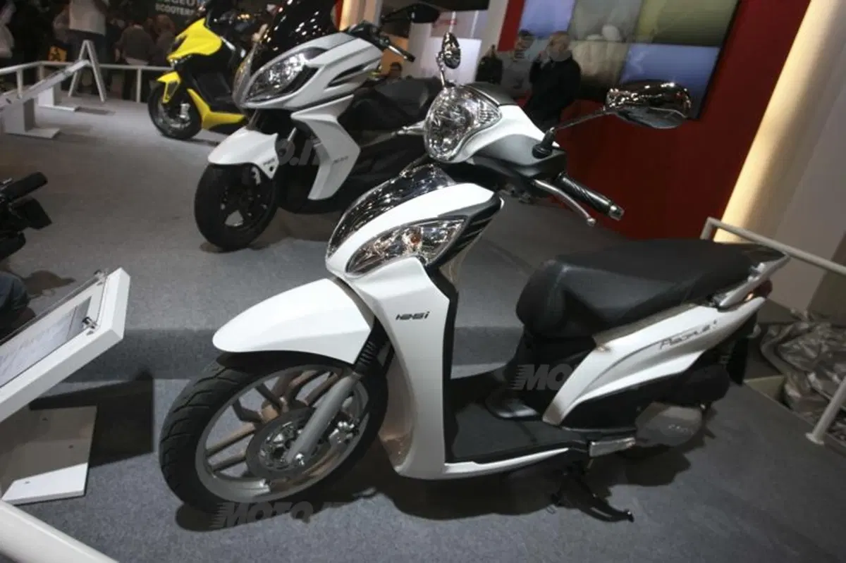 Kymco Xciting 400  e K-XCT 300