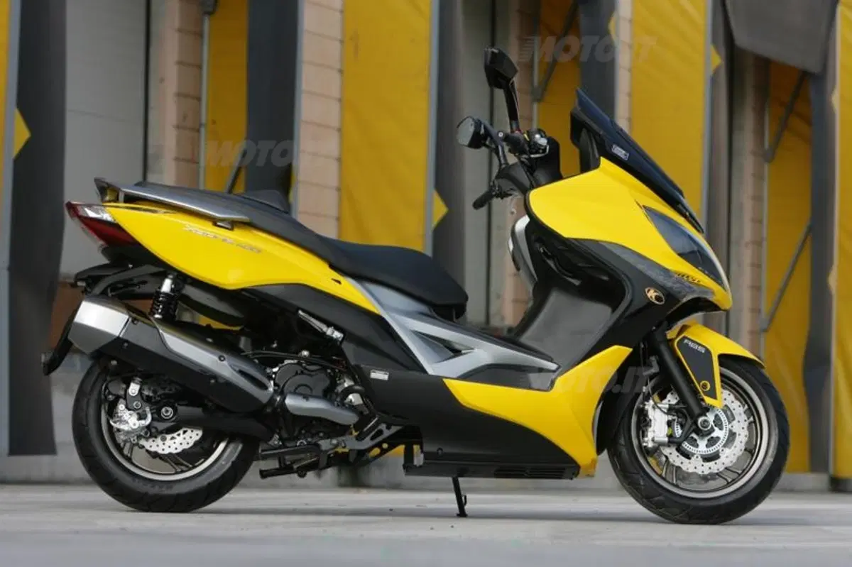 Kymco Xciting 400  e K-XCT 300 (11)